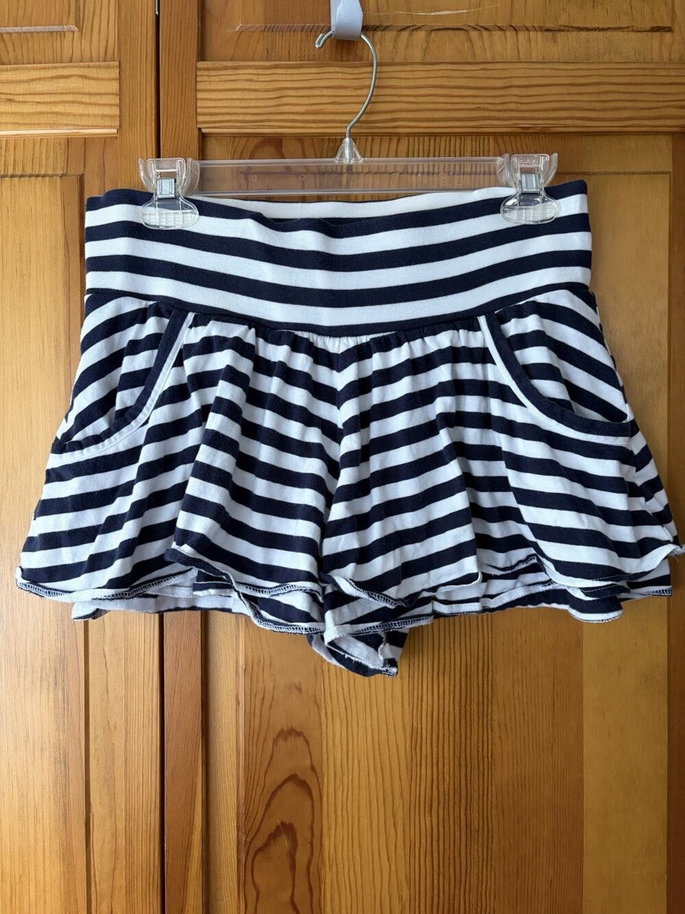 Women’s Express Blue And White Striped Skort Size S